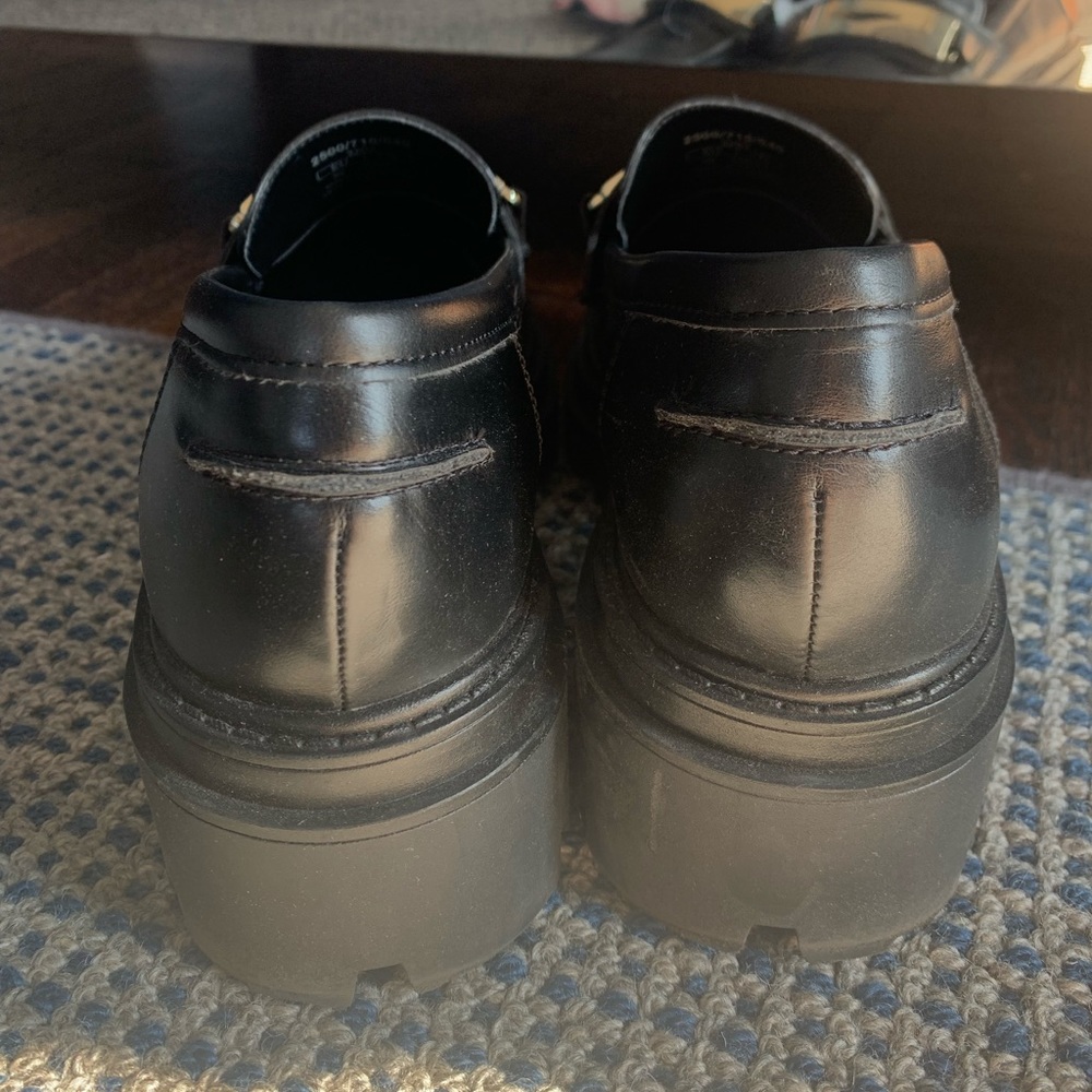 Chunky loafers
